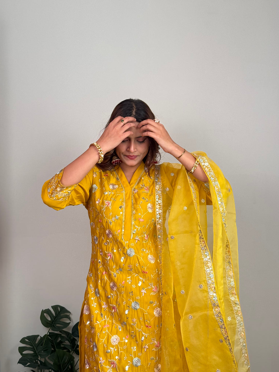 Sunehri Suit Set