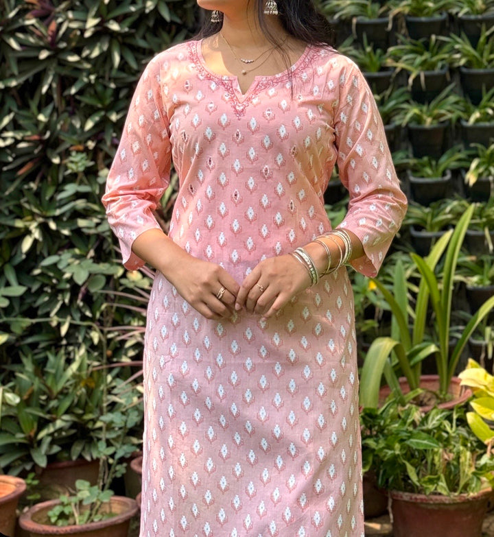 Gulaabi Saaz
